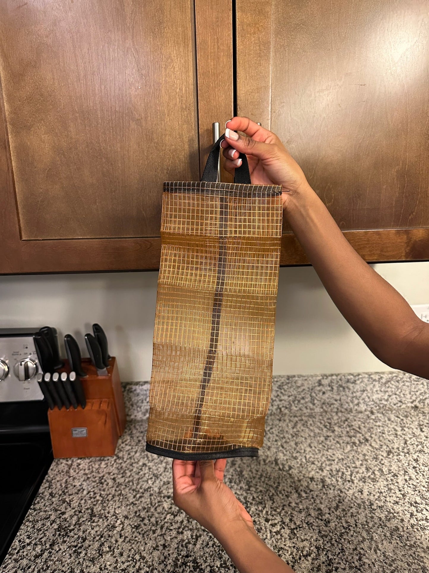 Home Grocery Bag Holder - Keep Your Bags Organized & Accessible